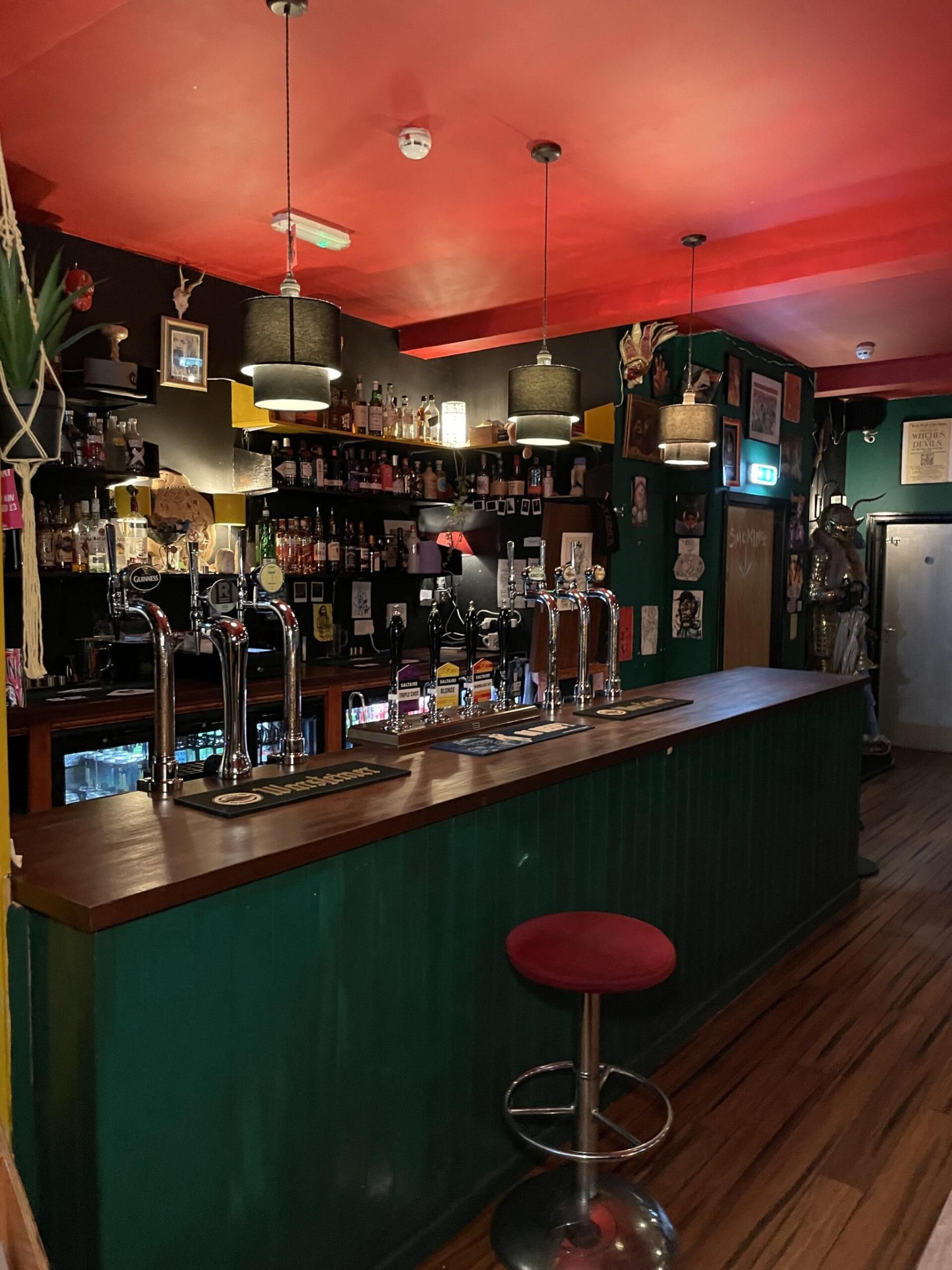 (Bar). Published on 19-04-2025