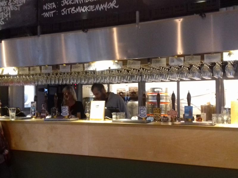 Bar view. (Bar, Publican). Published on 22-11-2017