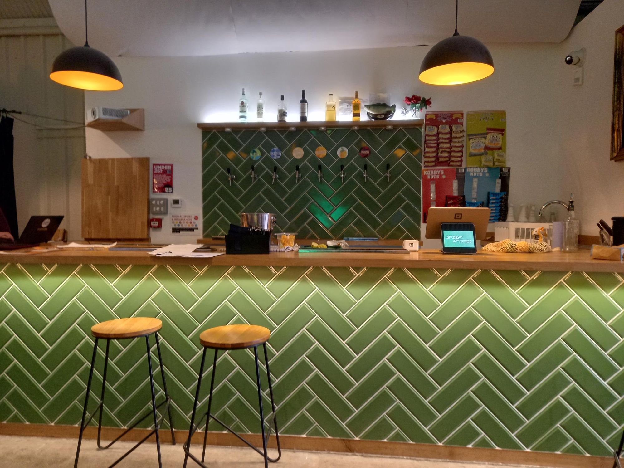 (Bar, Key). Published on 27-04-2023