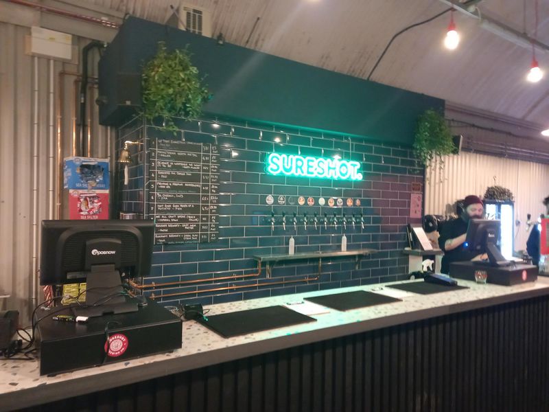 Bar. (Key). Published on 07-01-2023