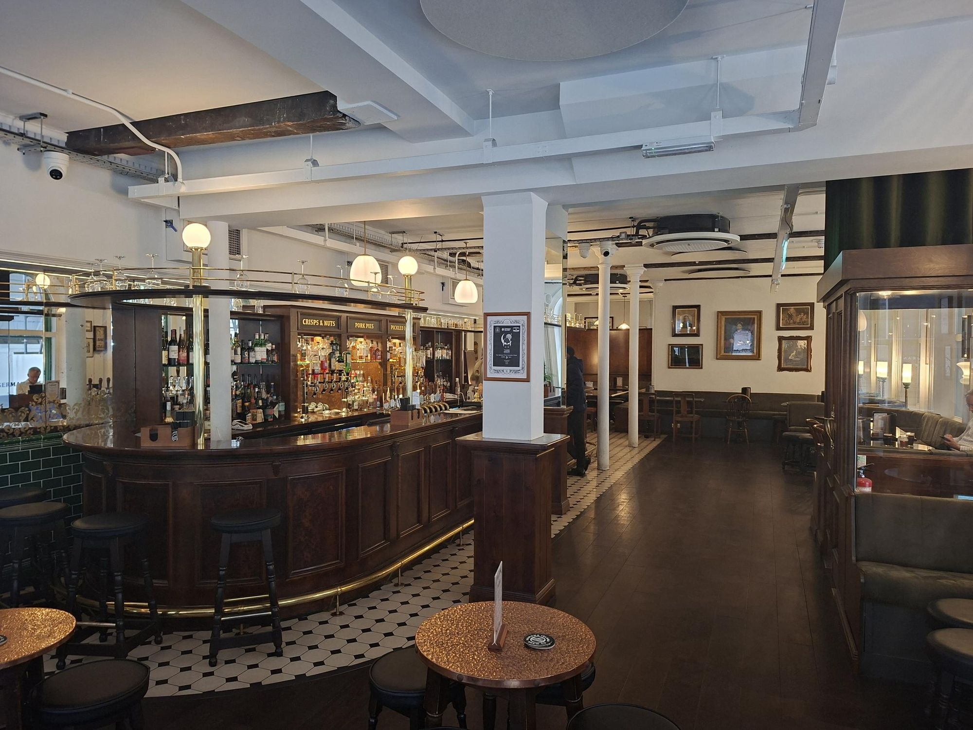 Bar Area. (Bar). Published on 24-08-2025