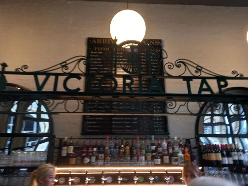 (Bar, Key). Published on 10-10-2023