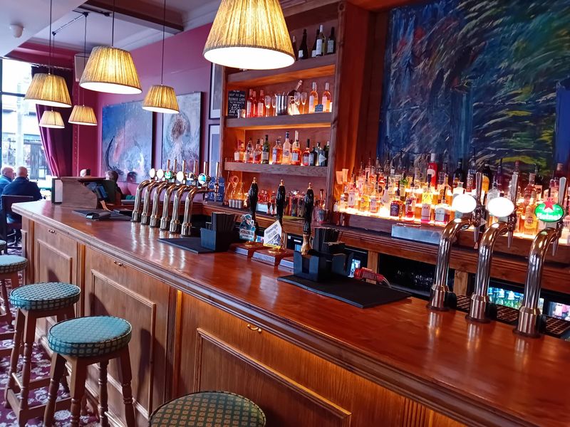 (Bar). Published on 13-09-2025 