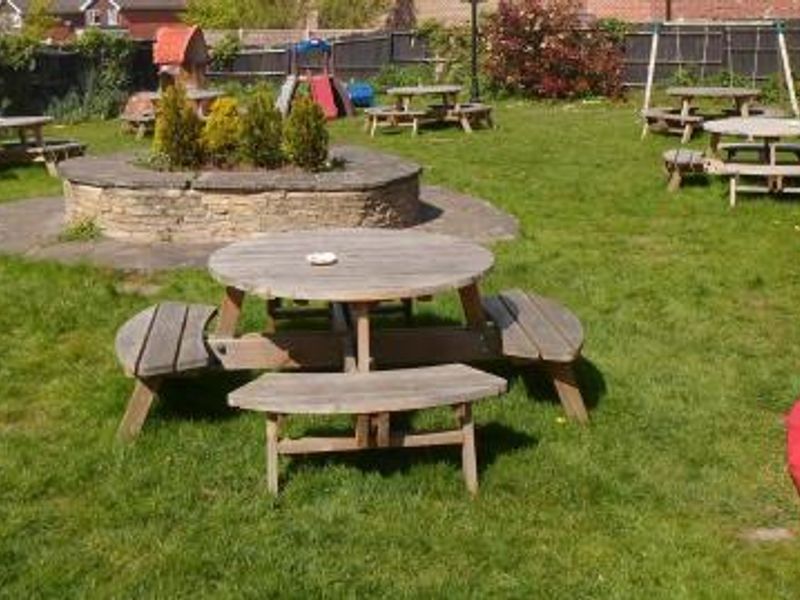 (Pub, Garden). Published on 01-01-1970