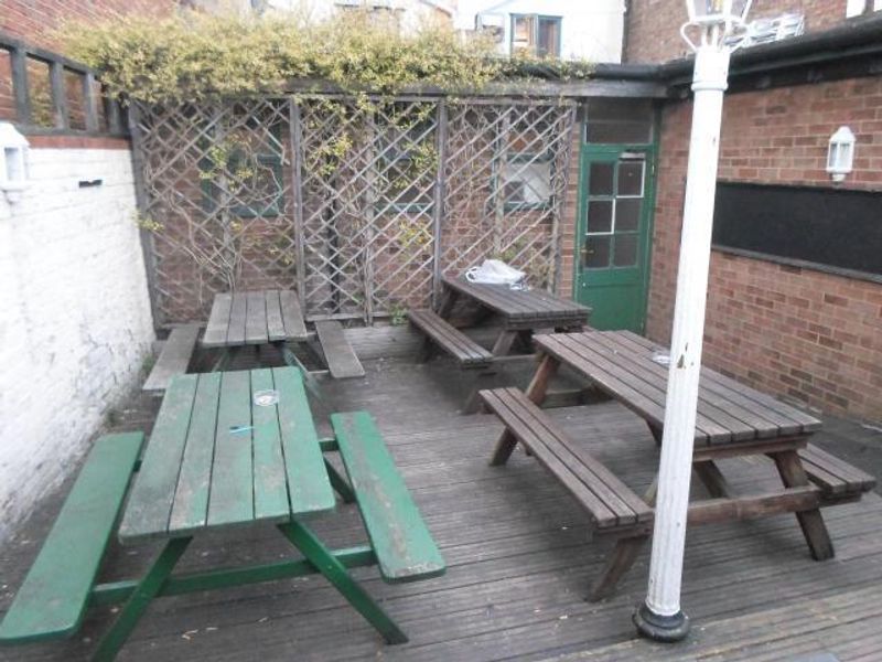 (Pub, Garden). Published on 01-01-1970