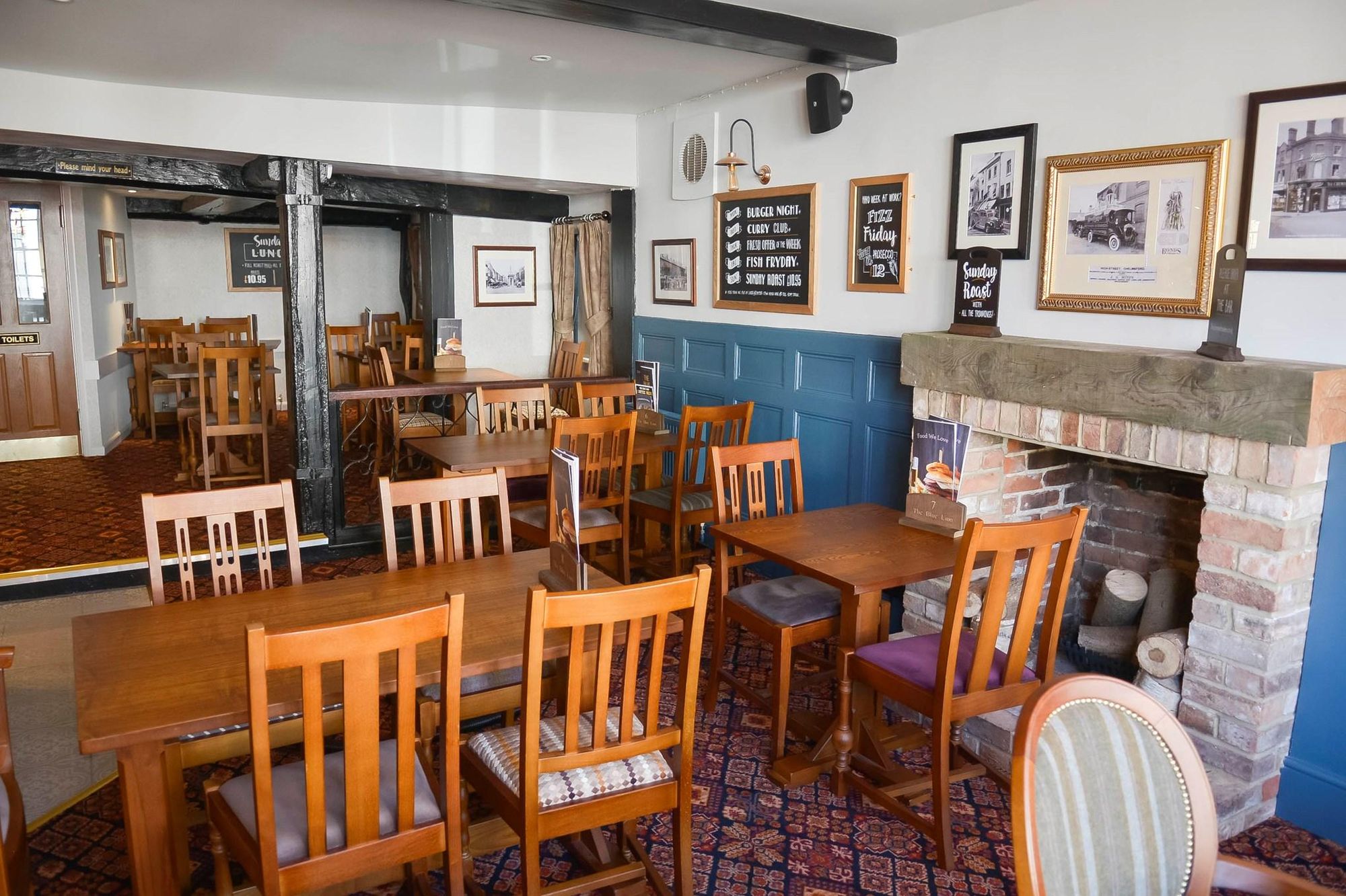 (Pub, Bar). Published on 01-01-1970
