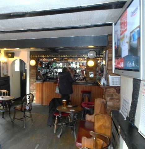 (Pub, Bar). Published on 01-01-1970