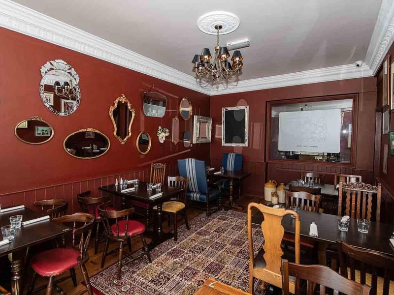 Inside Pub. (Pub). Published on 01-01-1970 