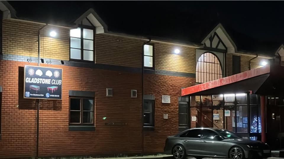 Gladstone. (Pub, External, Key). Published on 03-01-2026