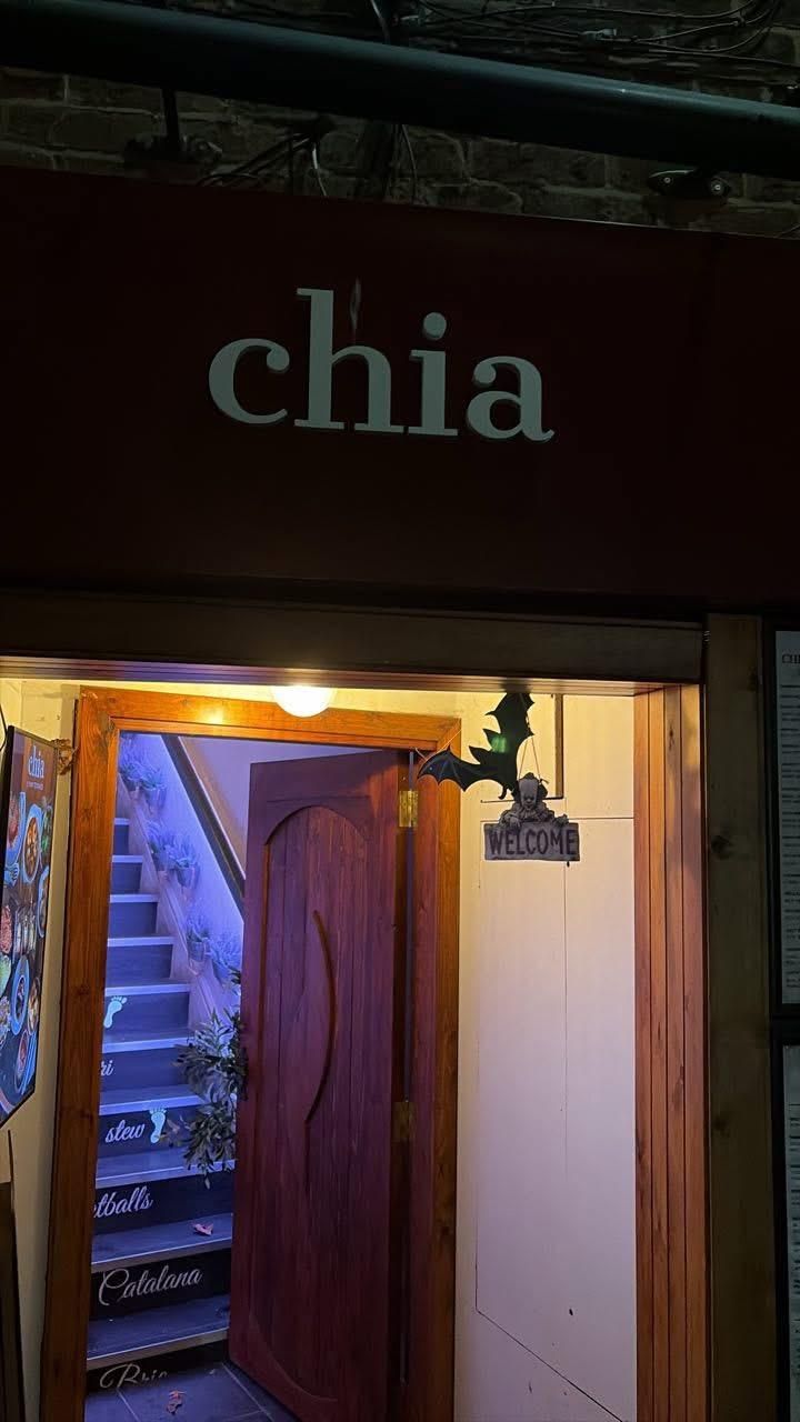 (Pub, External, Restaurant, Key). Published on 04-11-2025