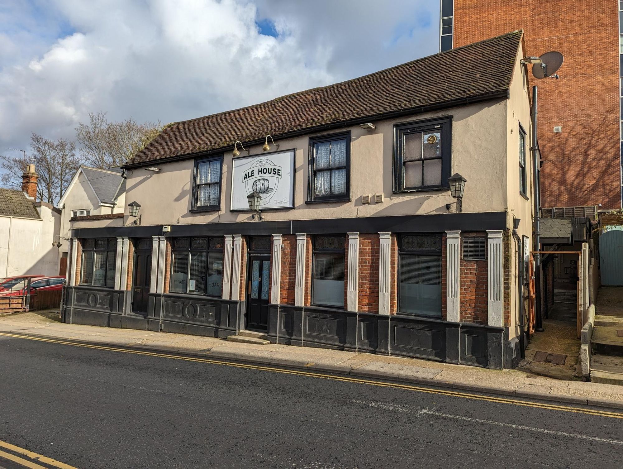 (Pub, External, Key). Published on 01-01-1970