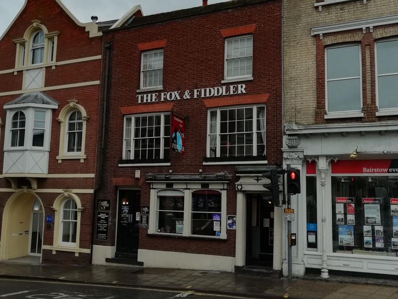 Fox & Fiddler. (Pub, External, Key). Published on 01-01-1970