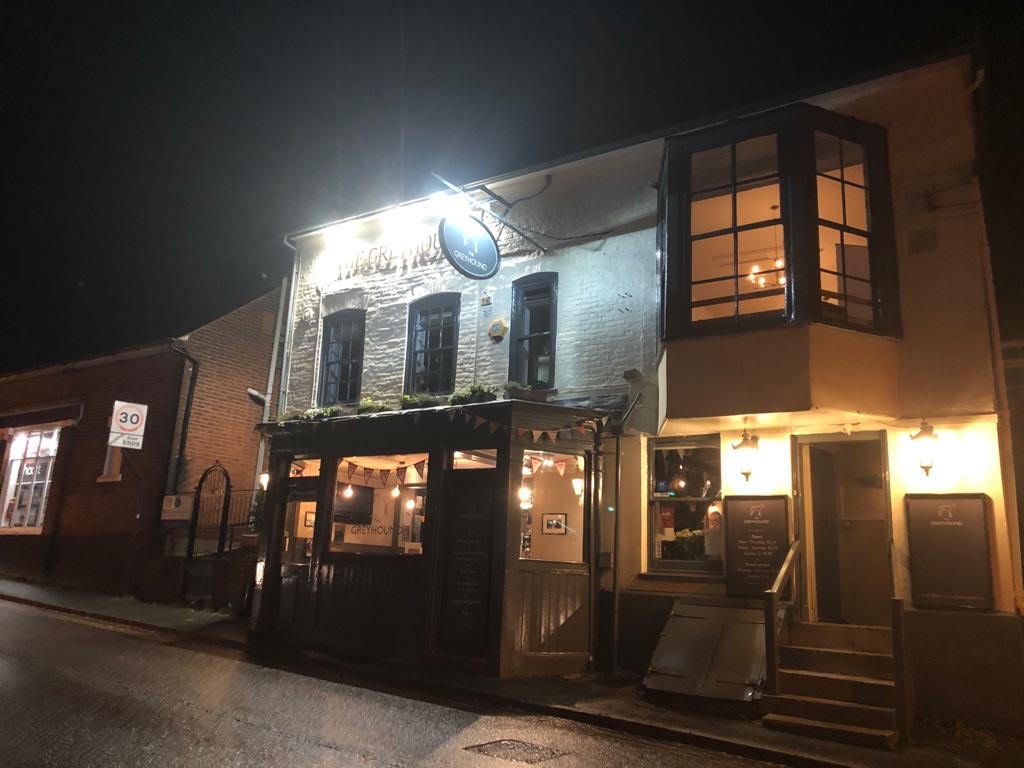 Greyhound Pub. (Pub, Key). Published on 01-01-1970
