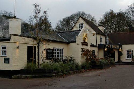 Swan. (Pub, External, Restaurant, Key). Published on 01-01-1970