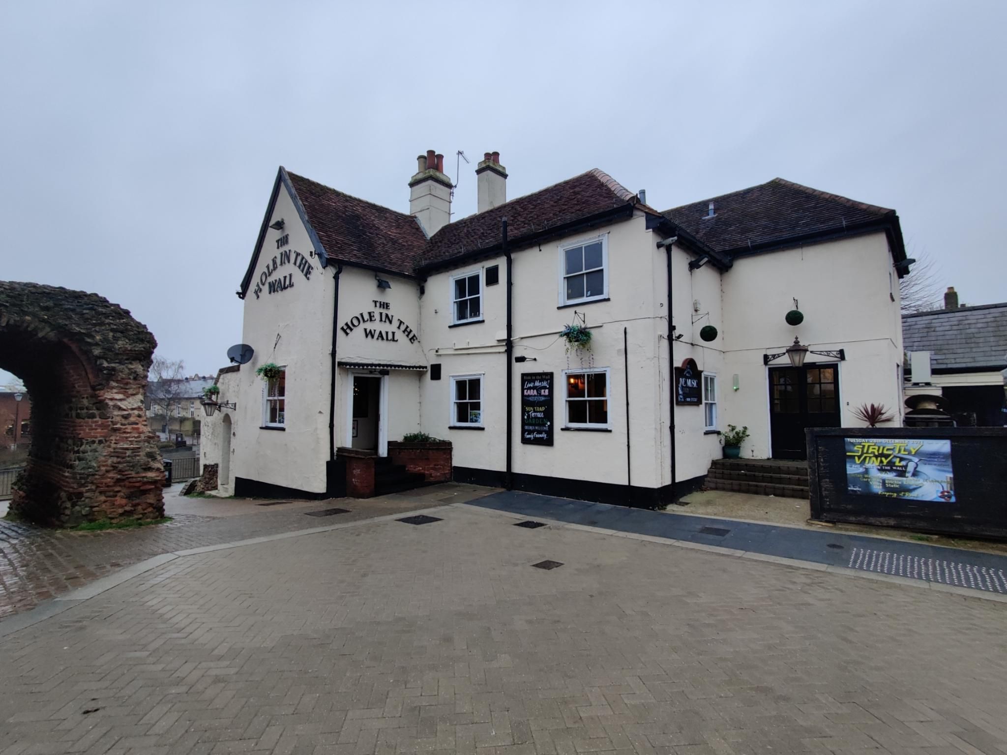 Submit Updates for Hole In The Wall, Colchester CAMRA Experience