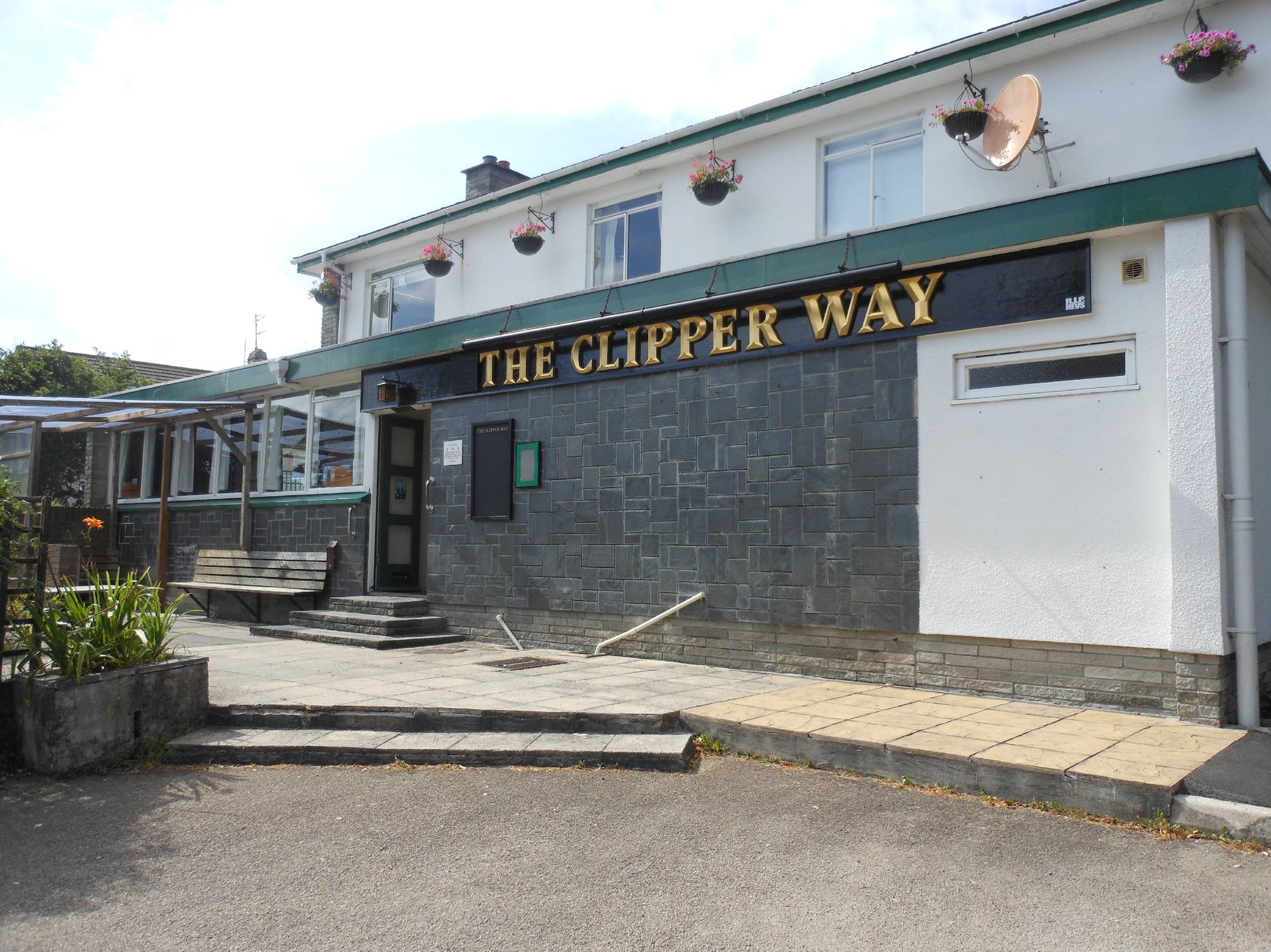 (Pub, External). Published on 18-09-2013
