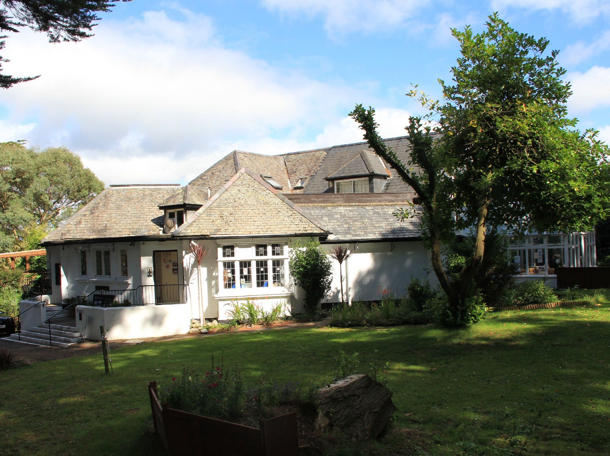 (Pub, External). Published on 18-09-2013