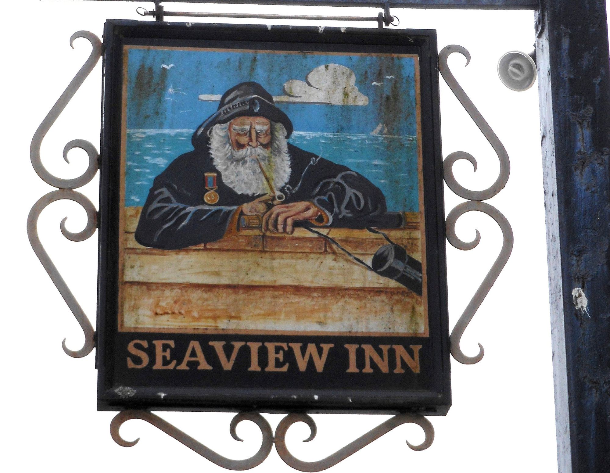 (Pub, Sign). Published on 18-09-2013
