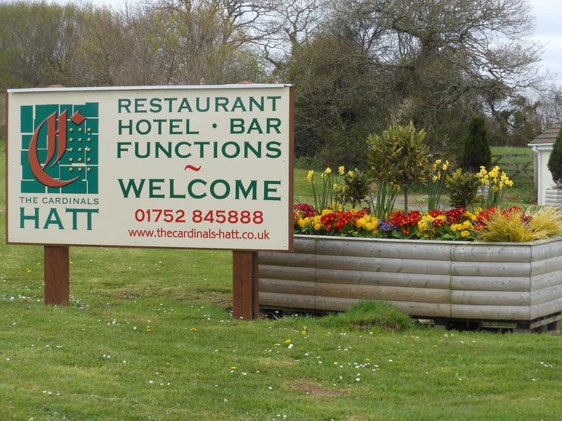 (Pub, Sign). Published on 21-04-2014