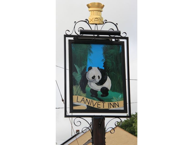 (Pub, Sign). Published on 27-06-2015