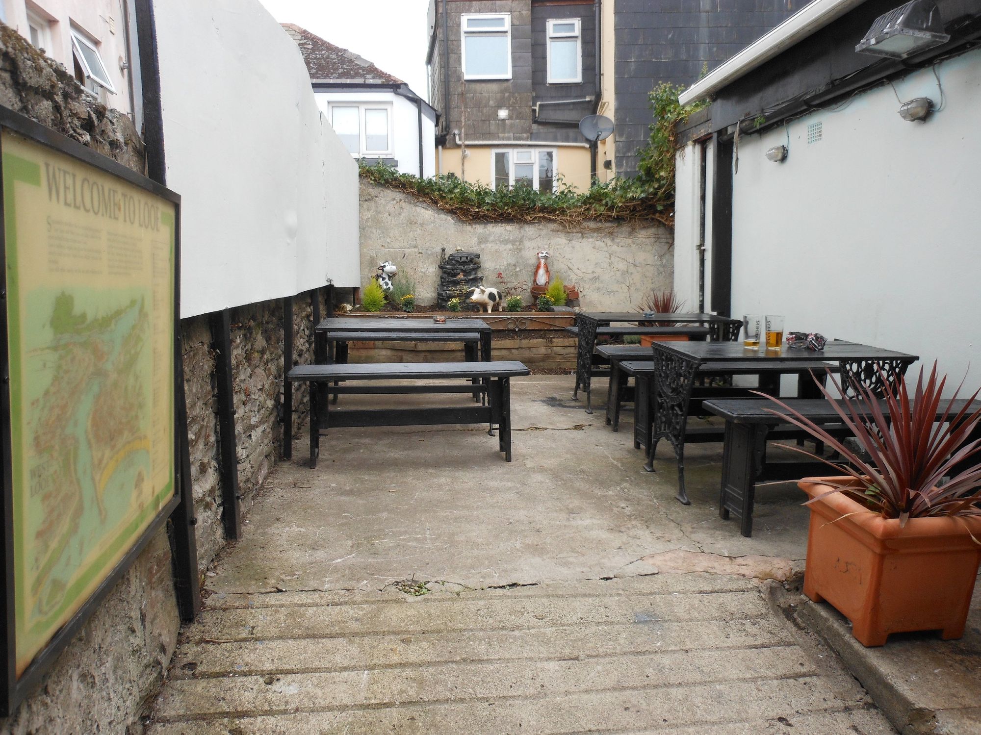 (Pub, External). Published on 19-09-2013