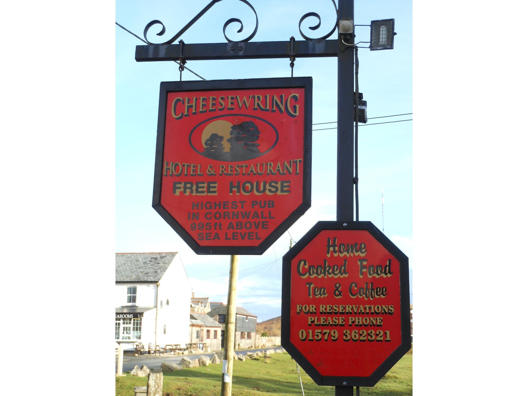 (Pub, Sign). Published on 19-04-2014