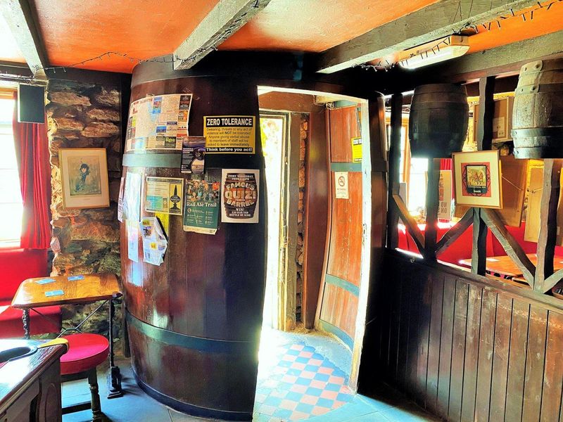 Barrel main entrance. (Pub, Bar). Published on 16-07-2025 