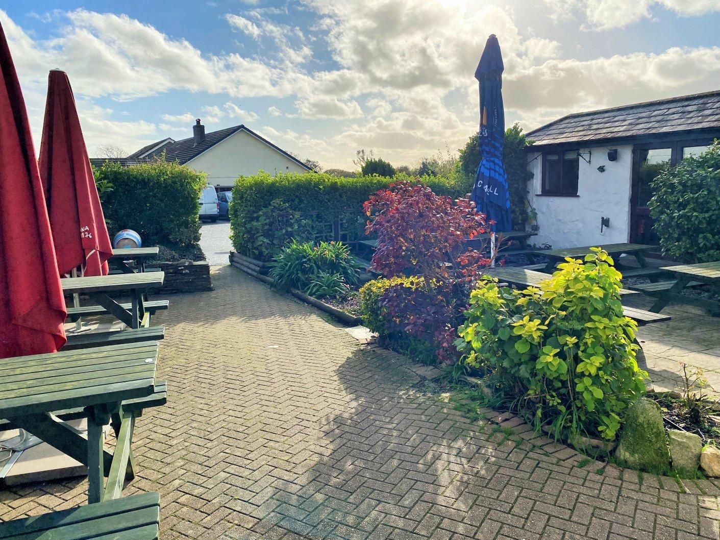 (Pub, Garden). Published on 17-11-2025