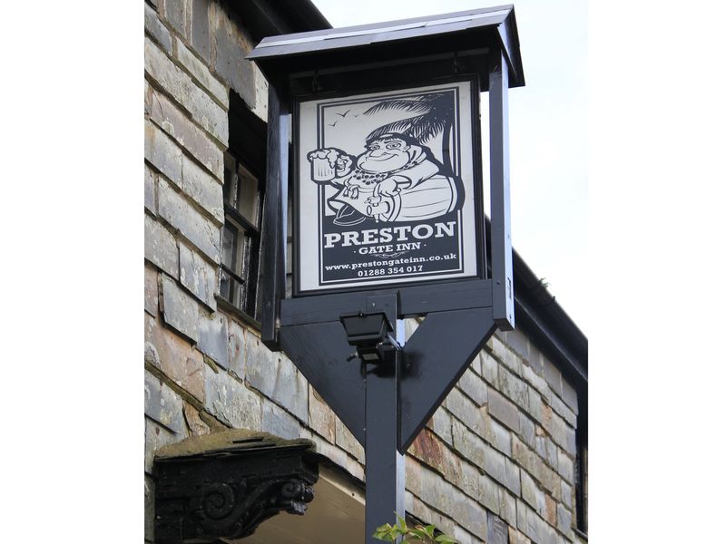 (Pub, Sign). Published on 14-02-2014