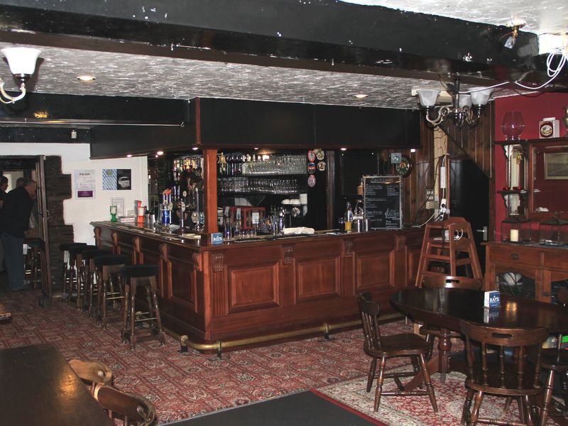 (Pub, Bar). Published on 13-05-2014