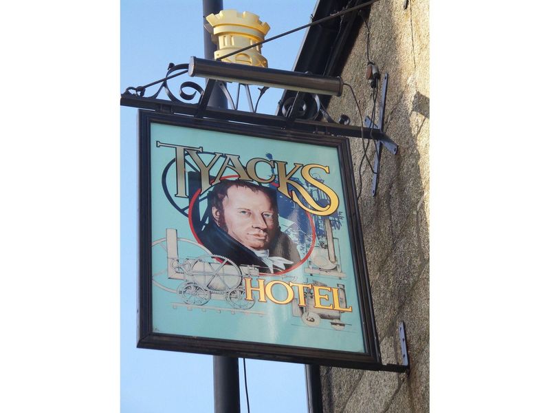 (Pub, External, Sign). Published on 25-10-2021