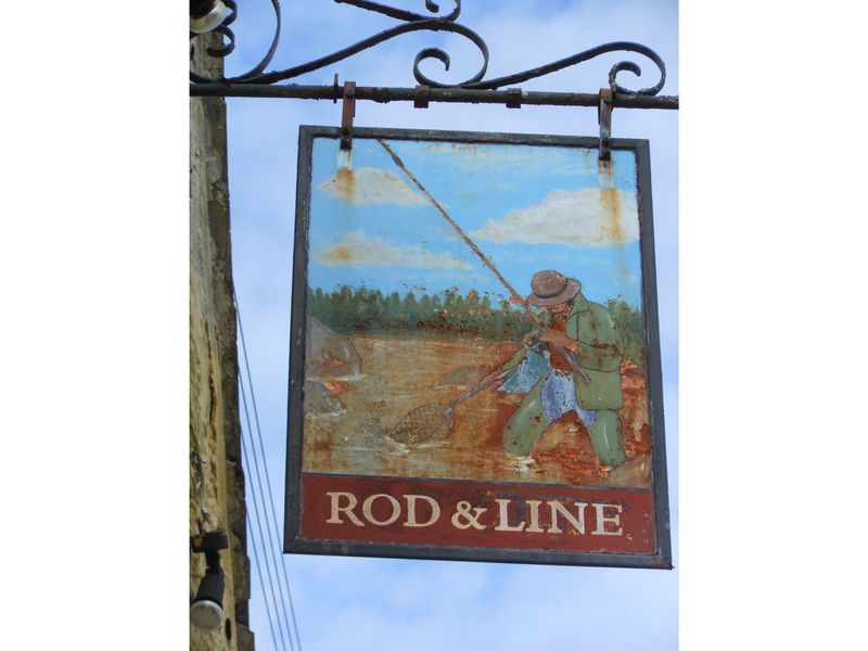 (Pub, Sign). Published on 02-09-2014