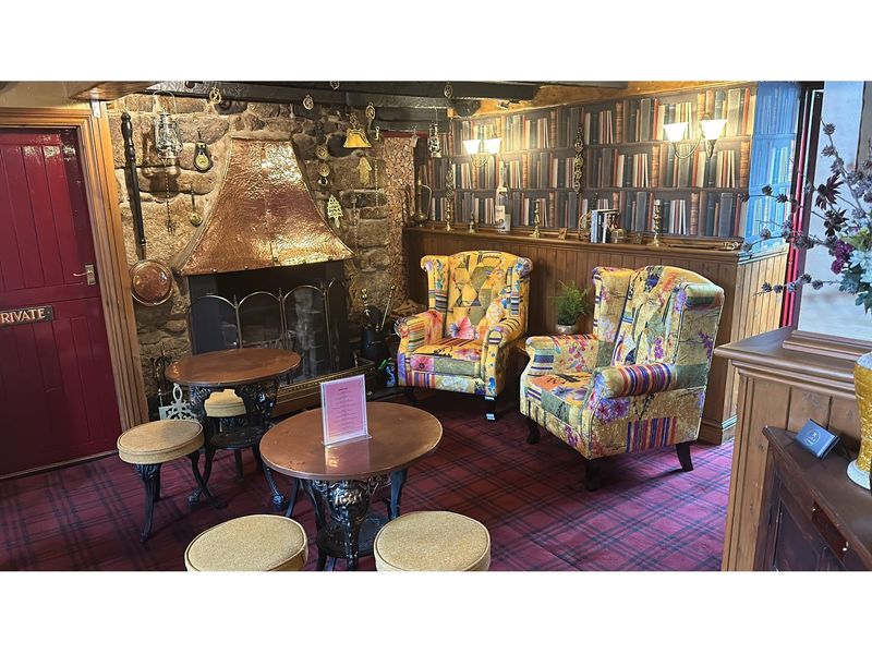 (Pub, Bar). Published on 27-06-2024