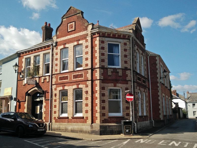 Lostwithiel Social Club (Photo: Pete Horn 24/08/2021). (External, Key). Published on 27-08-2021