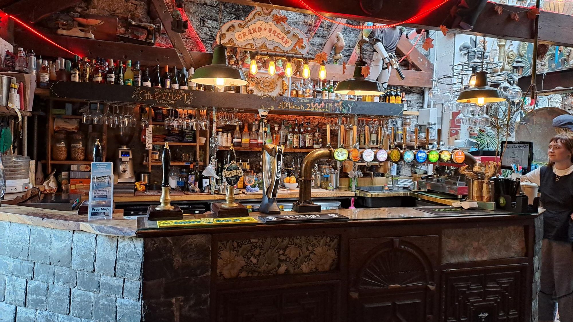 (Bar). Published on 25-08-2026