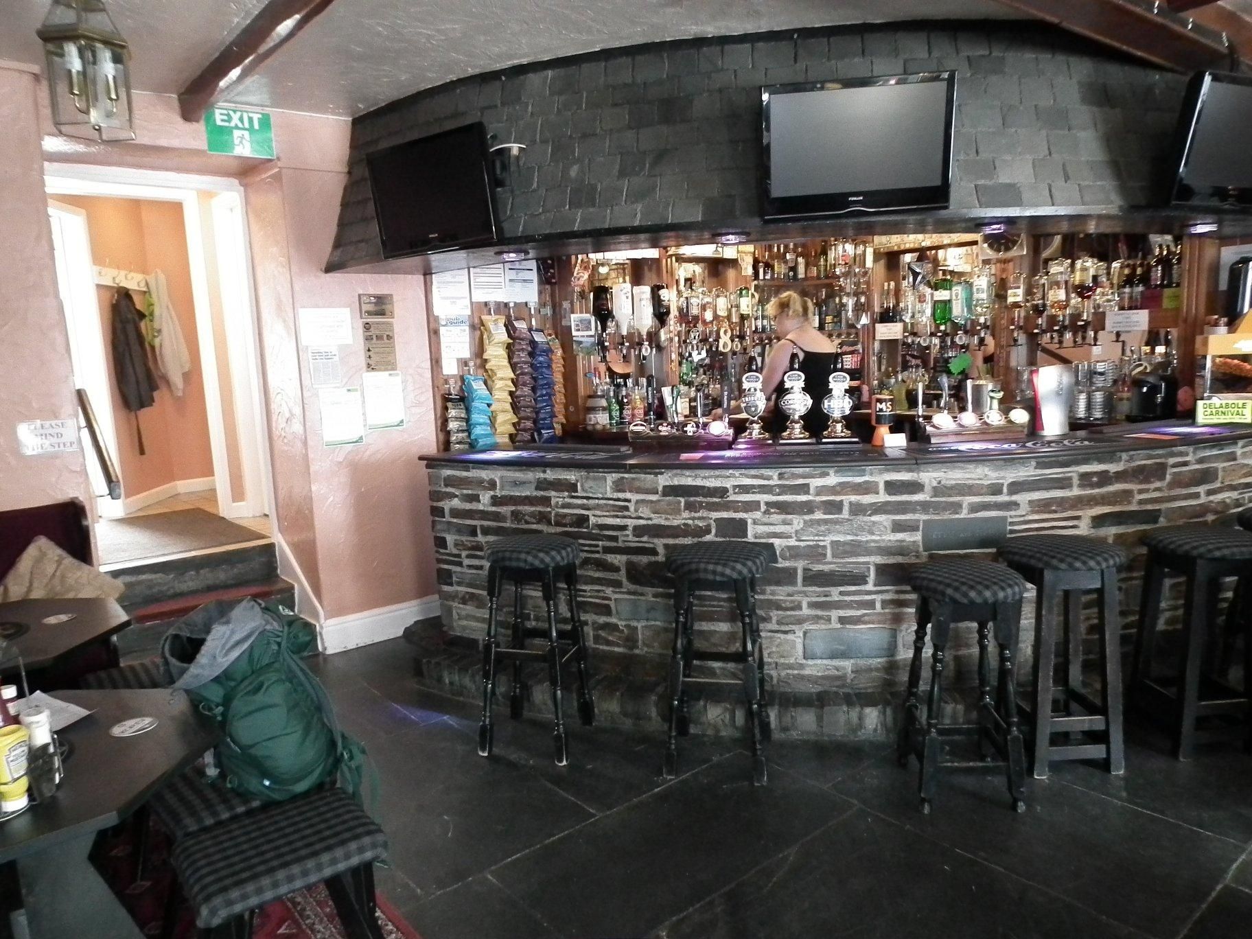 (Pub, Bar). Published on 08-10-2017