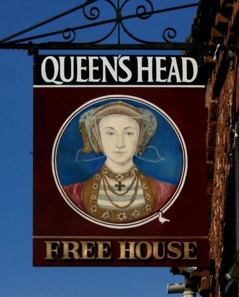 Queen's Head, Newton: sign. (Pub, External, Sign, Key). Published on 05-04-2016