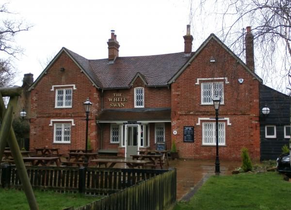 White Swan, Conington. (Pub, External). Published on 11-03-2014