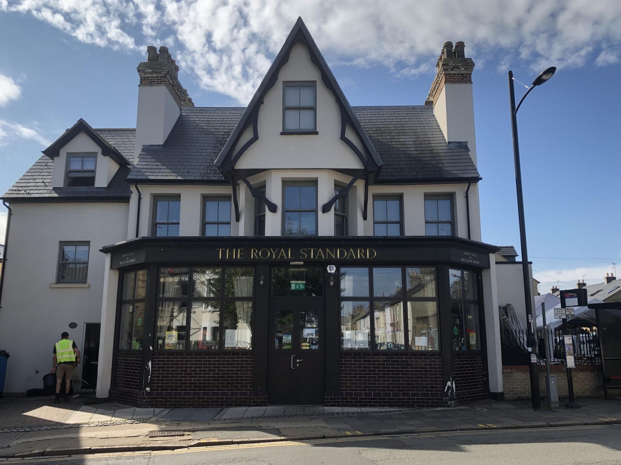 Royal Standard. September 2023. (Pub, External, Key). Published on 18-09-2023