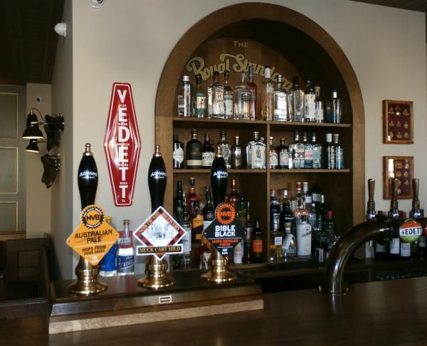 Royal Standard, October 2015. (Pub, Bar). Published on 26-10-2015