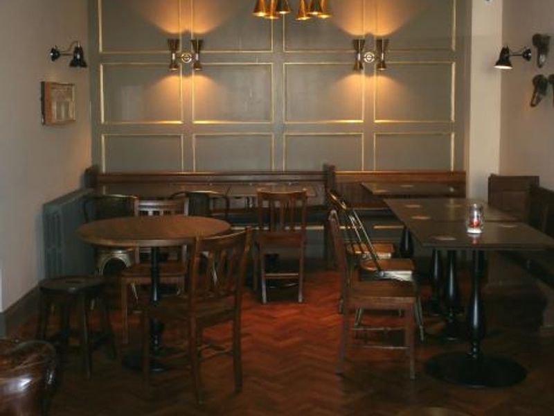 Royal Standard, October 2015. (Pub, Bar). Published on 26-10-2015