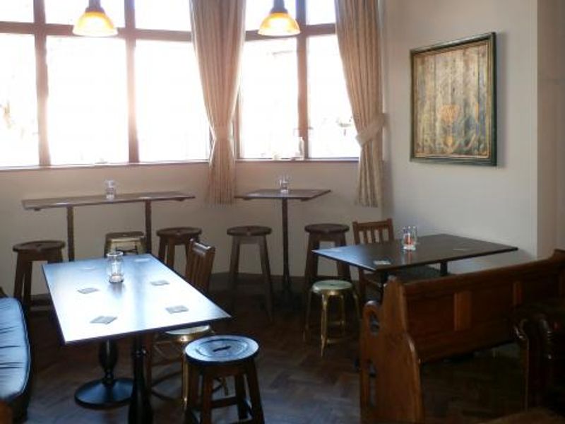 Royal Standard, October 2015. (Pub, Bar). Published on 26-10-2015