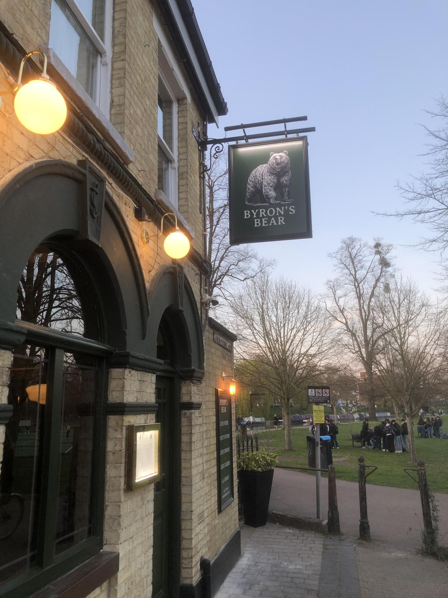 April 2025. (Sign, Key). Published on 28-03-2025