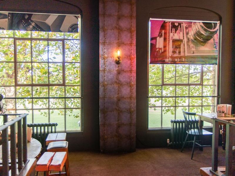 The view from upstairs. (Pub). Published on 26-10-2016
