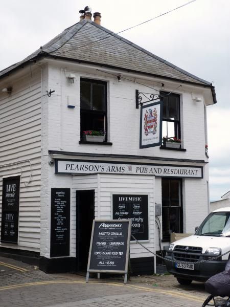 Upper floor and sign. (Pub, Sign). Published on 31-10-2013