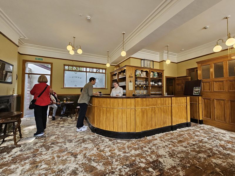 Vulcan Hotel, St Fagans (Photo: Gary Woodward - 19/09/2024). (Pub, Bar). Published on 20-10-2024