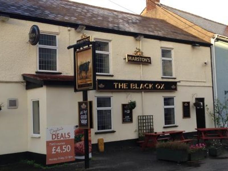 The Black Ox - Yr Ychen du, Abergwili near Carmarthen. (Pub, External, Key). Published on 28-10-2013