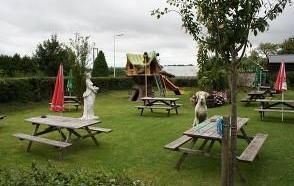 (Pub, Garden). Published on 21-08-2016