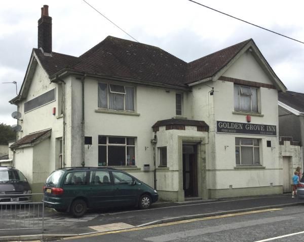 The Golden Grove Inn, Llandybie. (Pub, External). Published on 01-08-2016