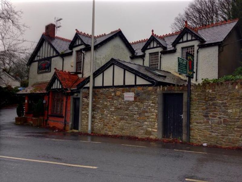 Red Lion Llannon. (Pub, External, Key). Published on 08-12-2013